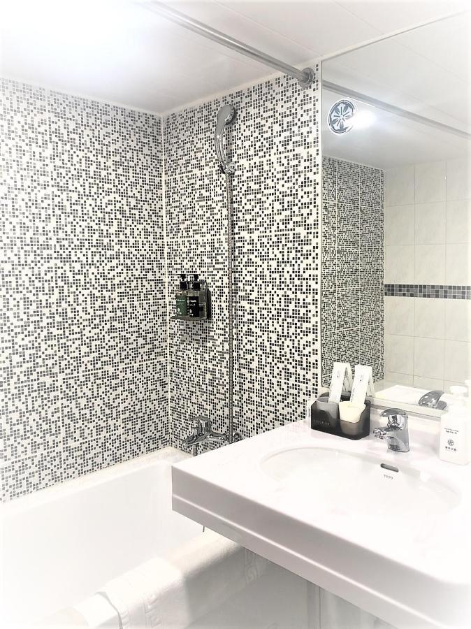Holo Hotel Ταϊνάν Εξωτερικό φωτογραφία