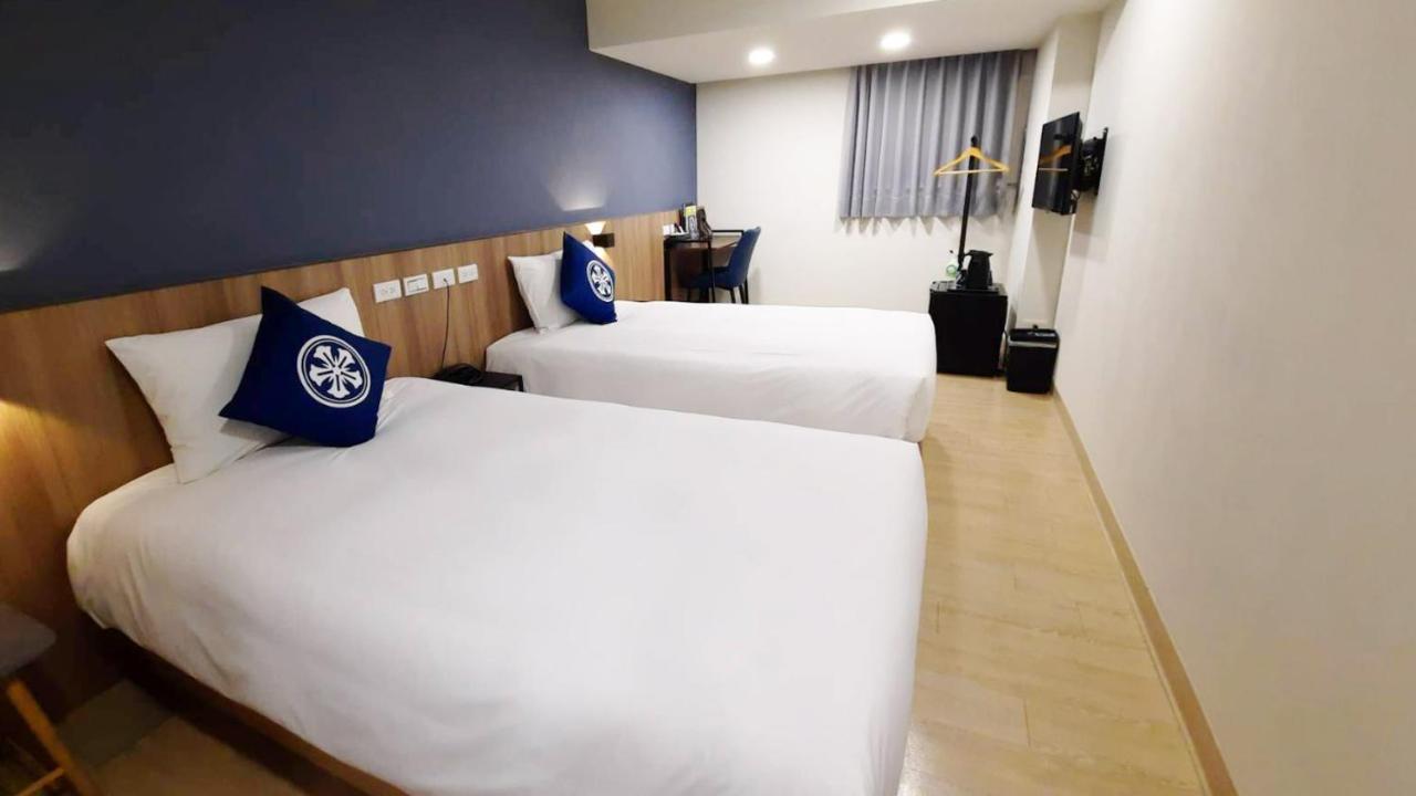 Holo Hotel Ταϊνάν Εξωτερικό φωτογραφία